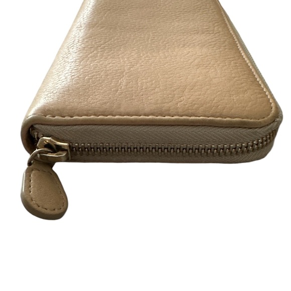 BVLGARI MONETE Wallet Leather Round Zipper - Picture 3 of 16